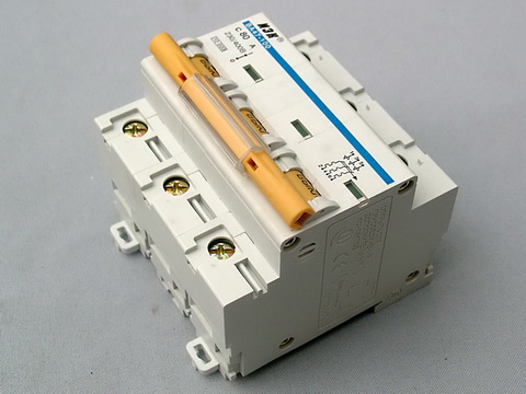 Автоматический выключатель ва 47 100а. Автоматический выключатель 3 полюсной 80 а. Ва 47-100 с 3п 80а. 3 Полюсный автомат 80а Dex. Ва47-100 80а.